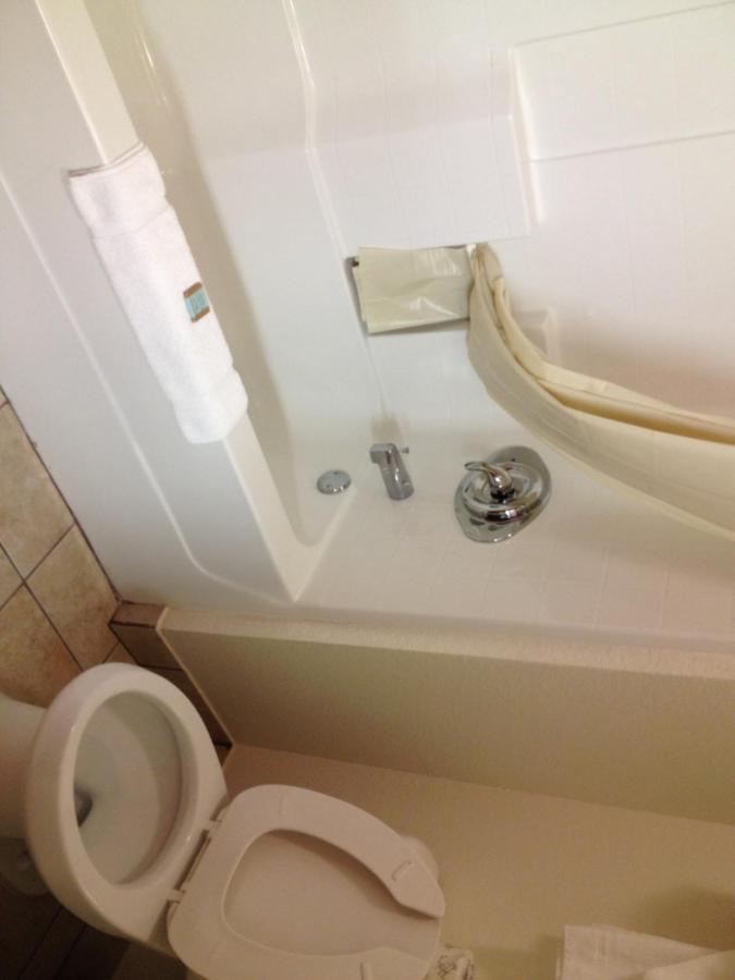 Howard Johnson By Wyndham Lubbock Tx Extérieur photo