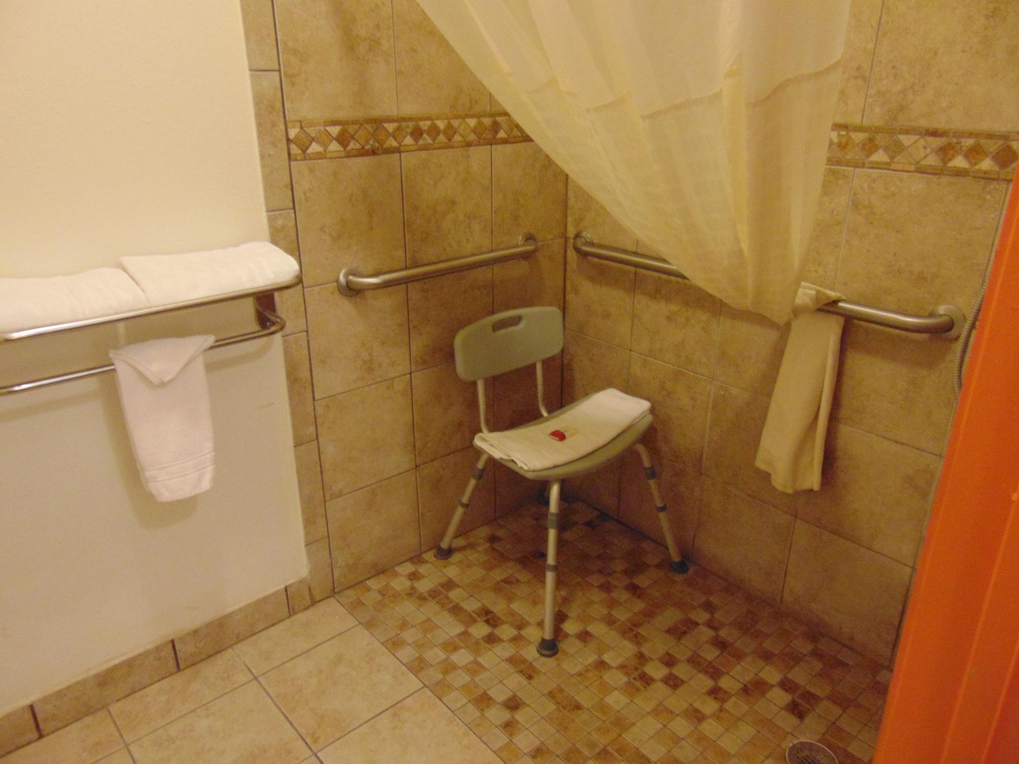 Howard Johnson By Wyndham Lubbock Tx Extérieur photo