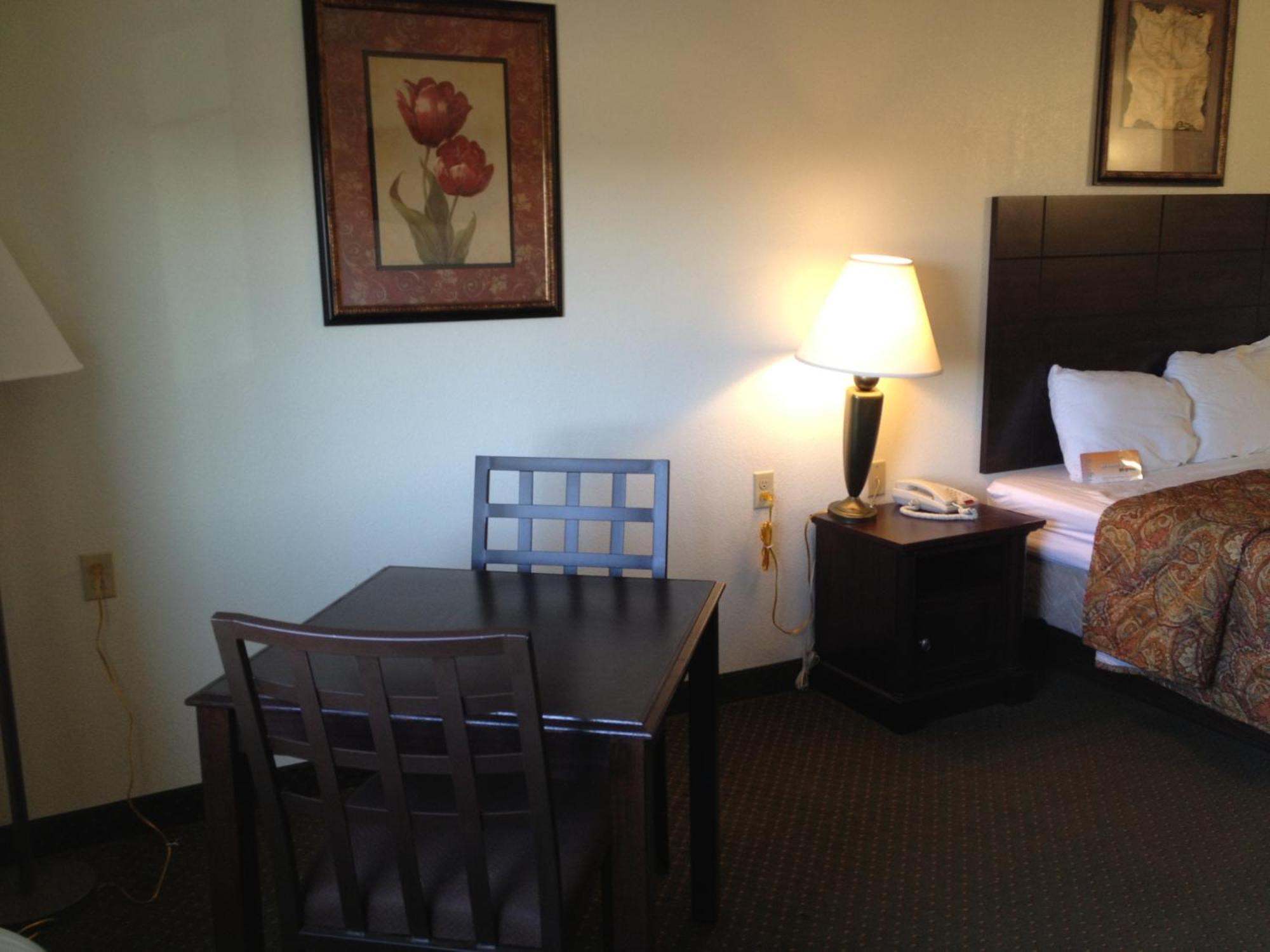 Howard Johnson By Wyndham Lubbock Tx Extérieur photo