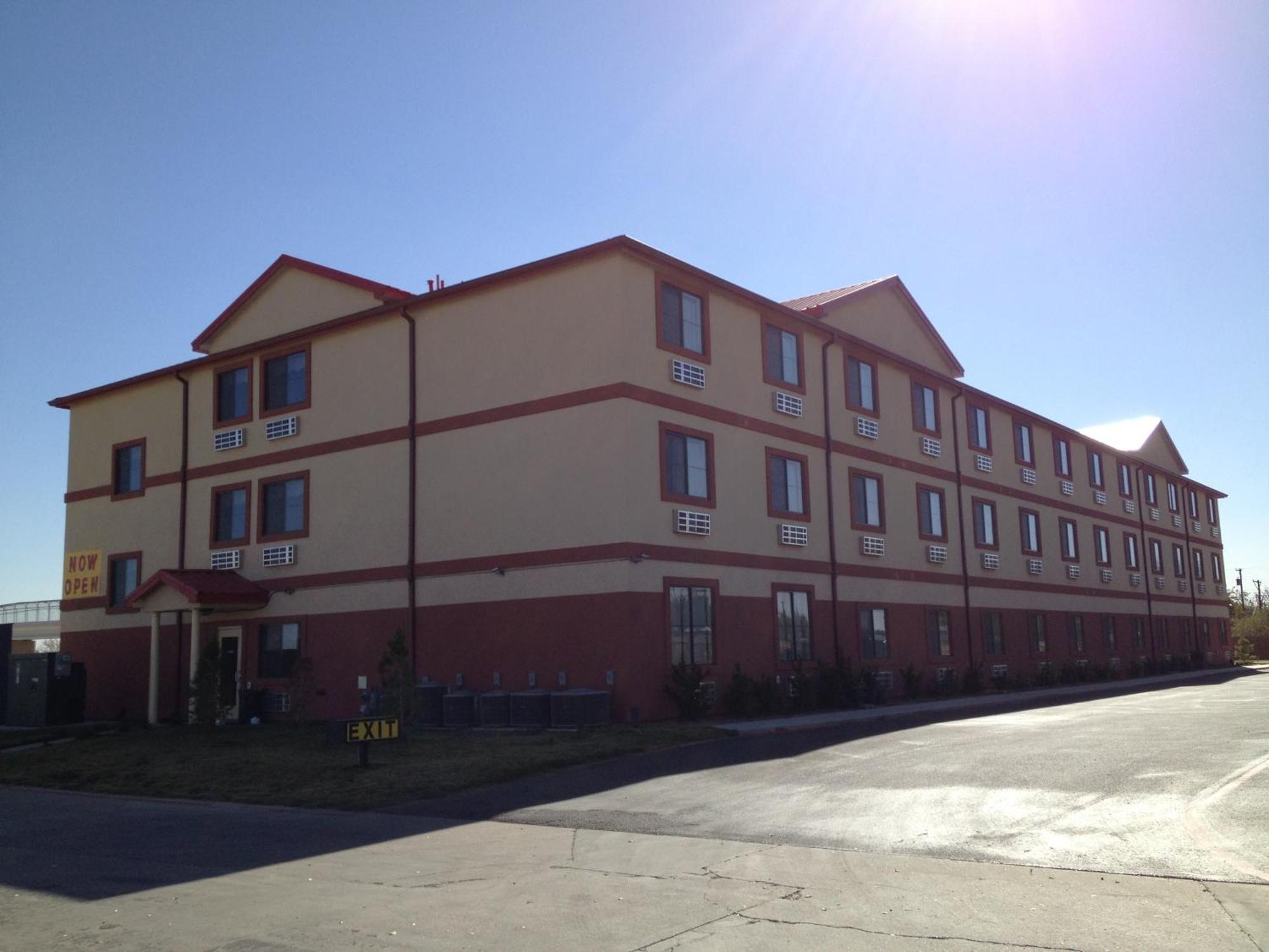 Howard Johnson By Wyndham Lubbock Tx Extérieur photo