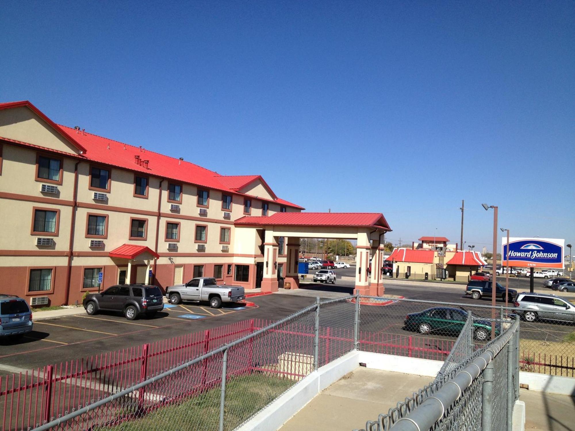 Howard Johnson By Wyndham Lubbock Tx Extérieur photo