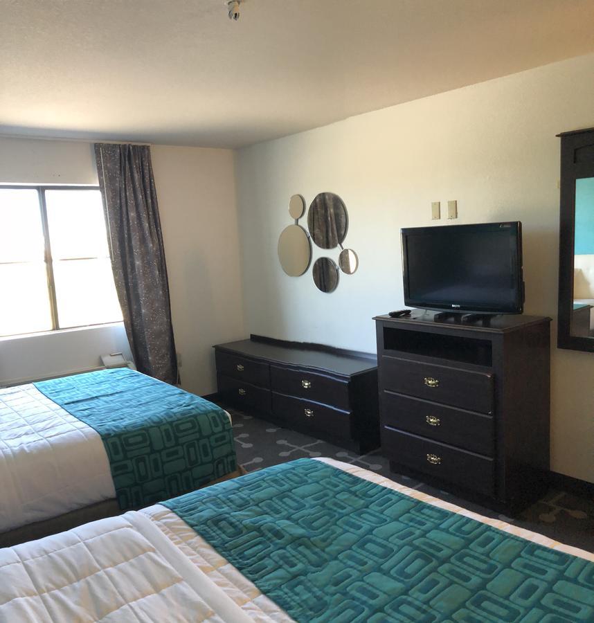 Howard Johnson By Wyndham Lubbock Tx Extérieur photo