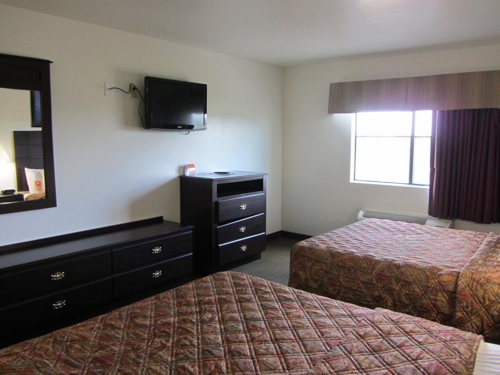 Howard Johnson By Wyndham Lubbock Tx Extérieur photo